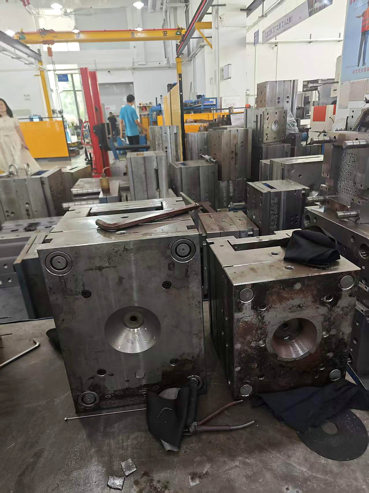 Mold manufacturing and inspection work area